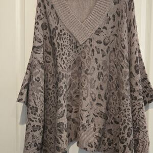 Spiegel Taupe and Dark Brown Animal-Print V-Neck Sweater Poncho